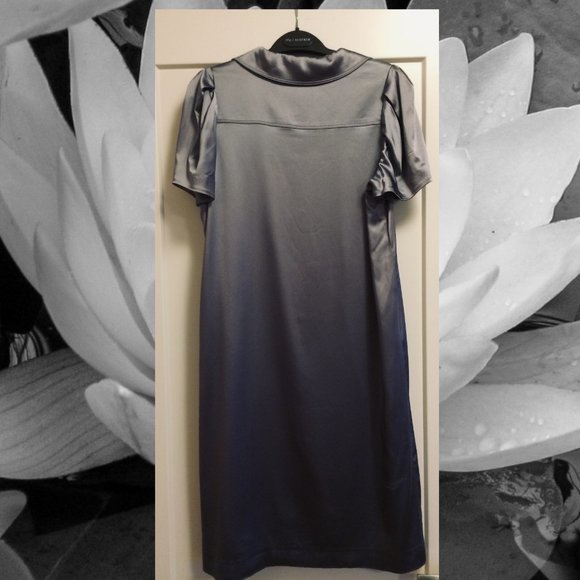 BURBERRY. Satin (atlas) grey dress. Size 10 - Picture 3 of 7